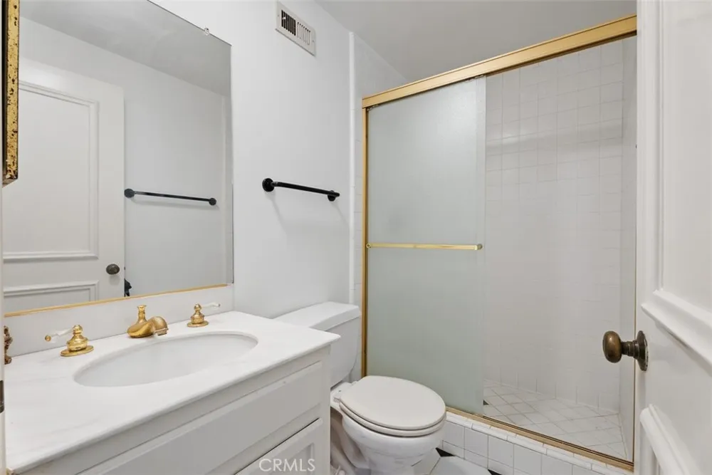 1632 SE Skyline Drive North Tustin, CA 92705