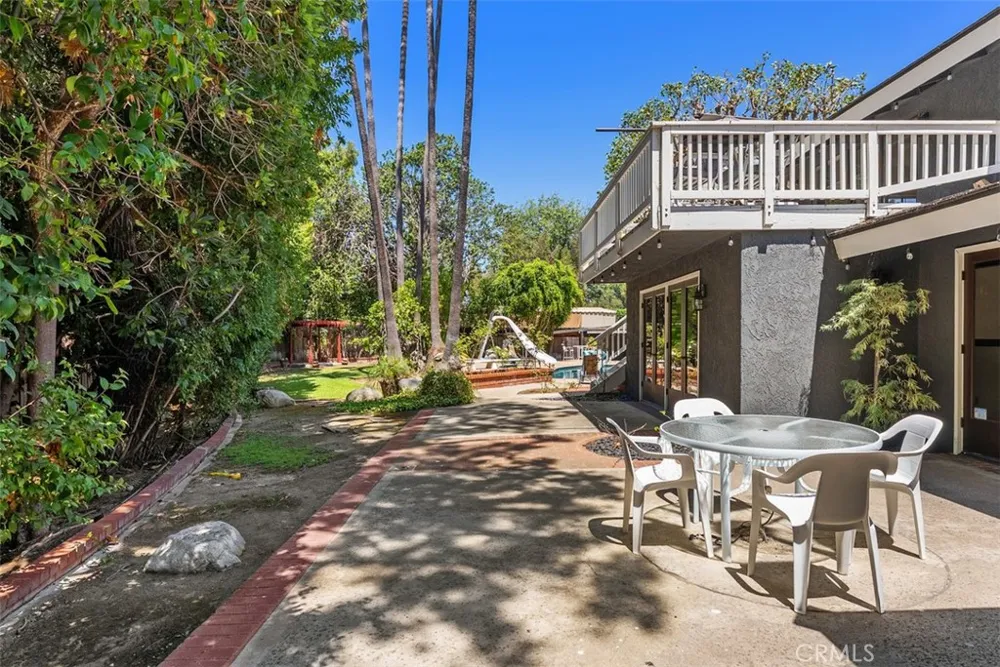 1632 SE Skyline Drive North Tustin, CA 92705
