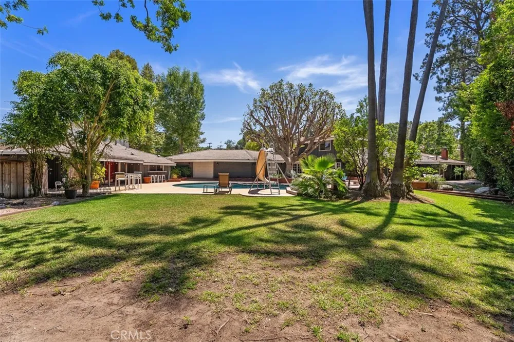 1632 SE Skyline Drive North Tustin, CA 92705