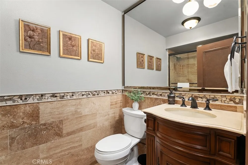 1632 SE Skyline Drive North Tustin, CA 92705