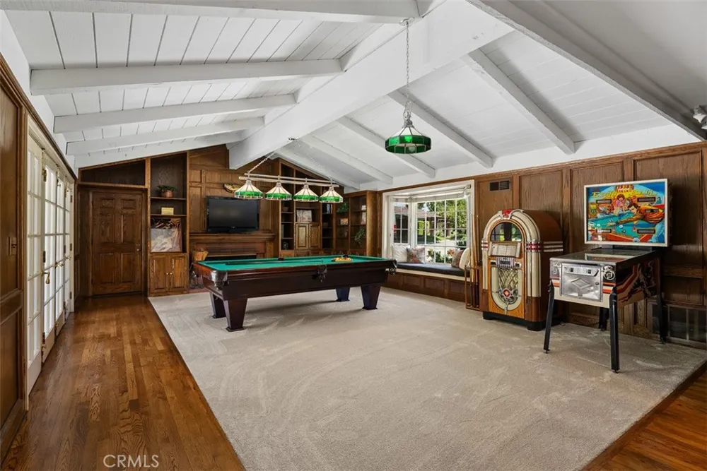 1632 SE Skyline Drive North Tustin, CA 92705