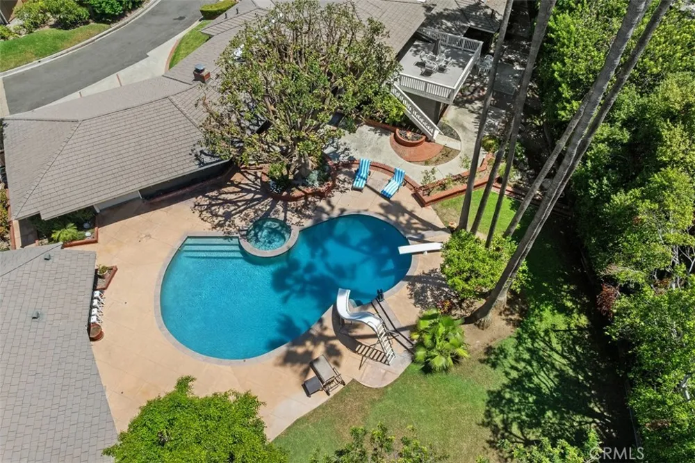 1632 SE Skyline Drive North Tustin, CA 92705