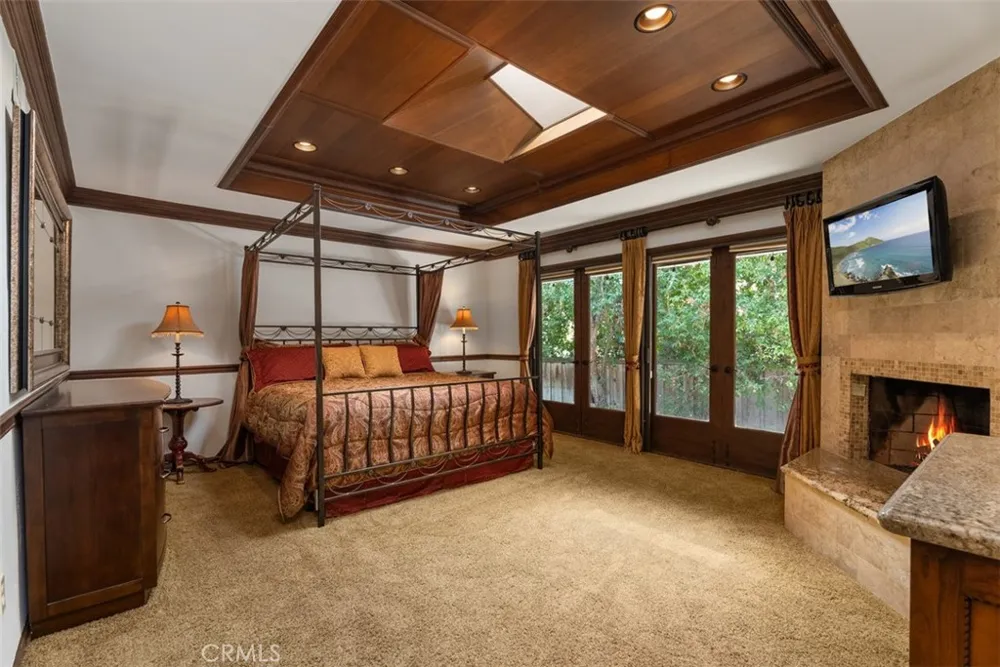 1632 SE Skyline Drive North Tustin, CA 92705