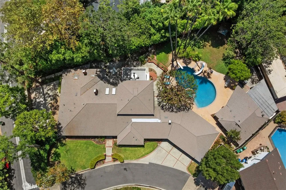 1632 SE Skyline Drive North Tustin, CA 92705