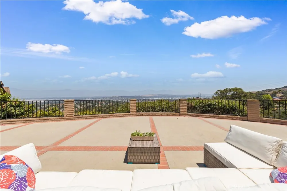 16387 Chella Drive Hacienda Heights, CA 91745