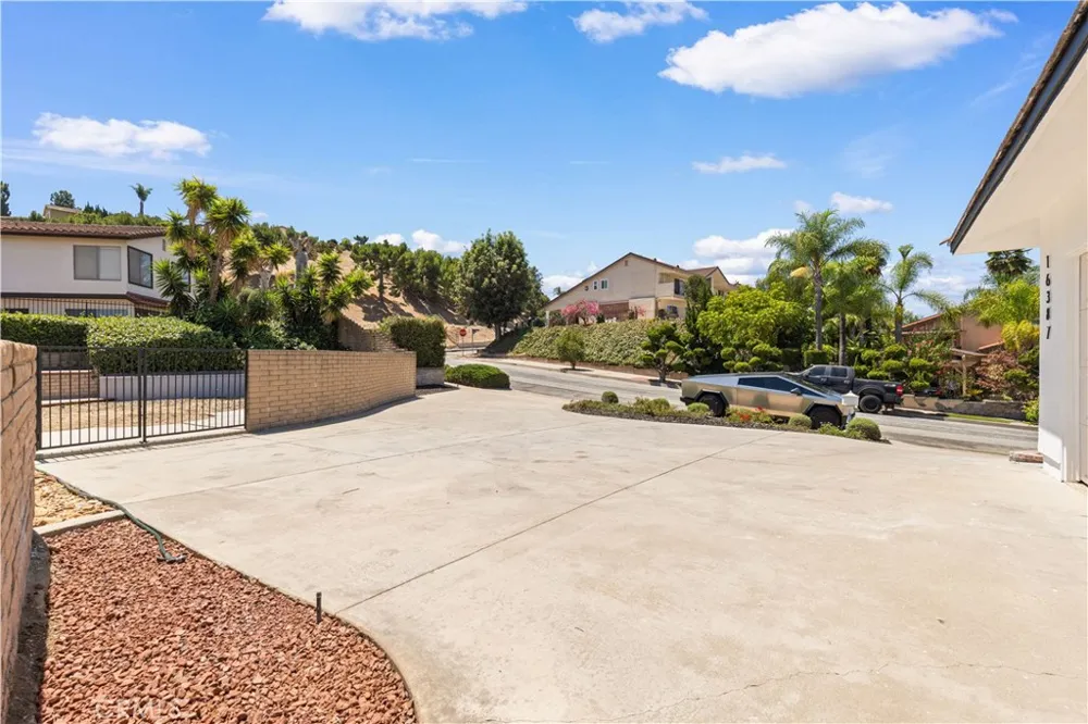 16387 Chella Drive Hacienda Heights, CA 91745
