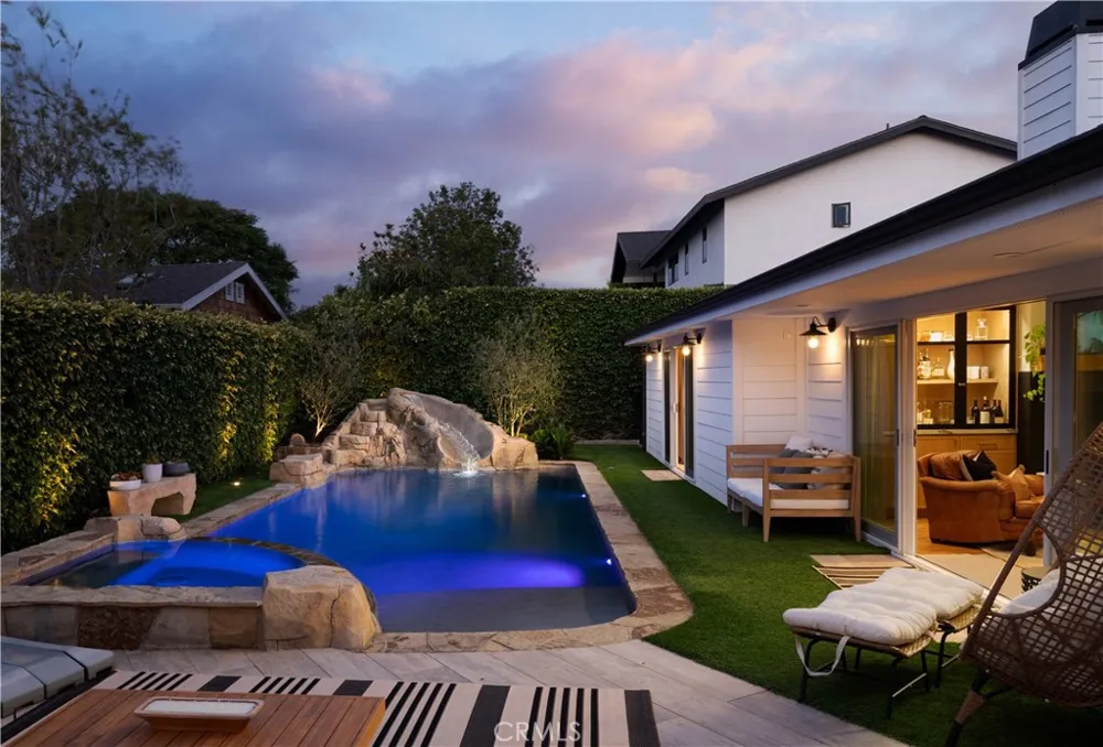 1312 Nottingham Road Newport Beach, CA 92660