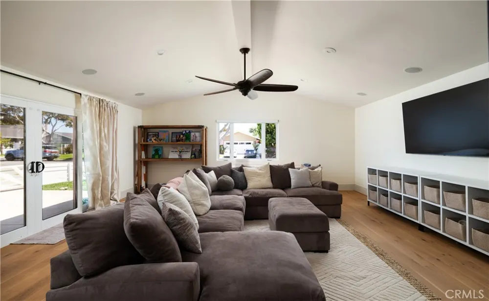 1312 Nottingham Road Newport Beach, CA 92660