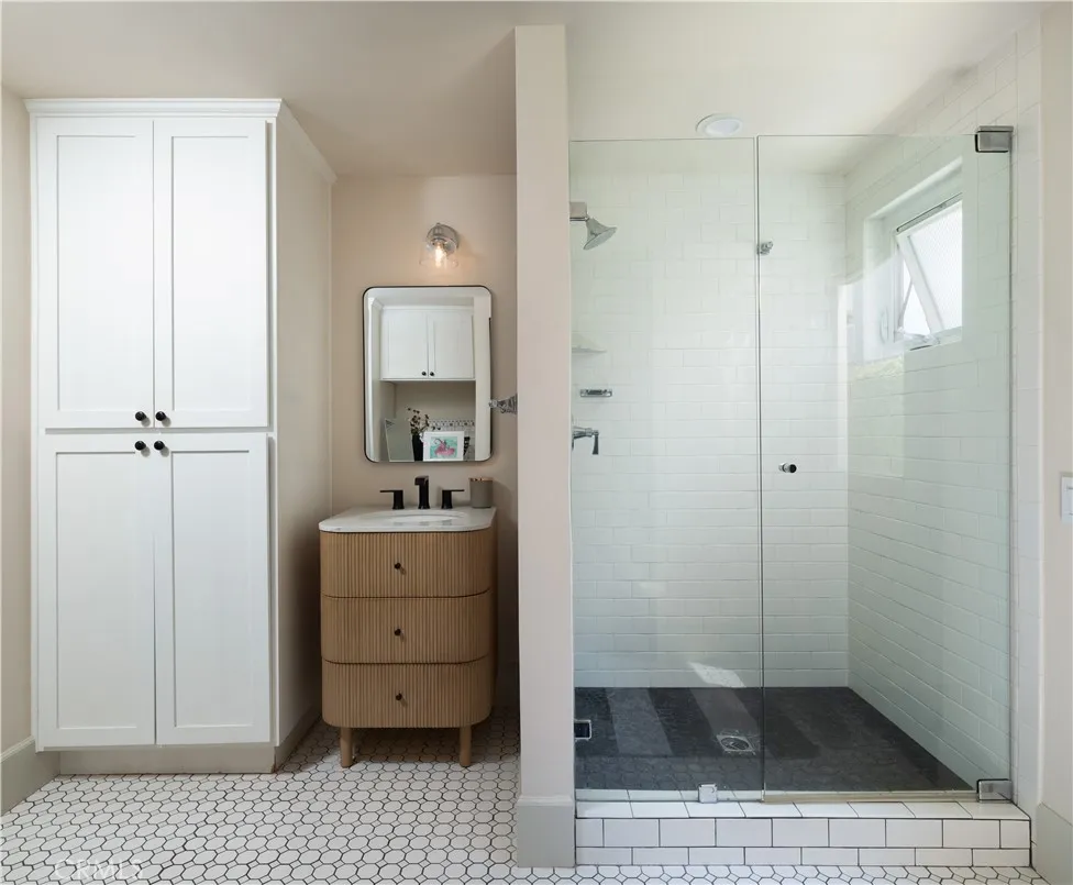 1312 Nottingham Road Newport Beach, CA 92660