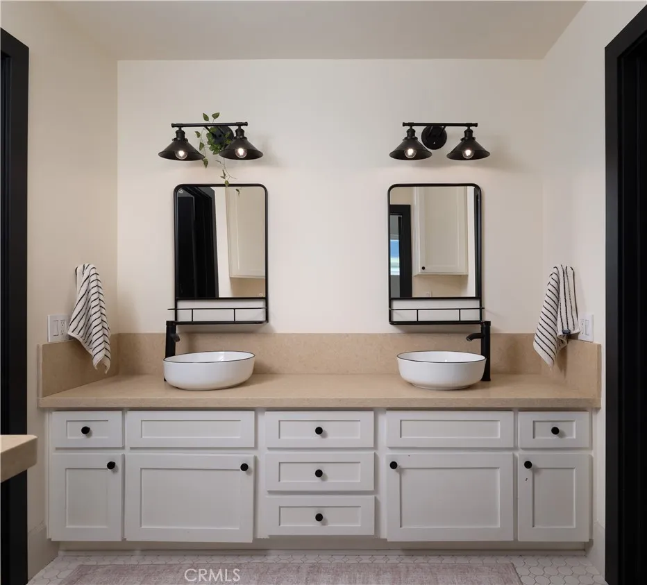 1312 Nottingham Road Newport Beach, CA 92660