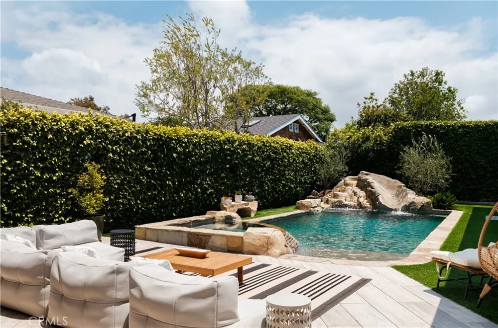 1312 Nottingham Road Newport Beach, CA 92660