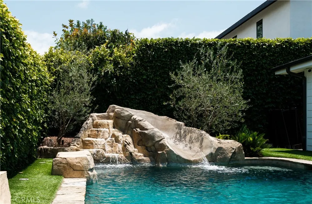 1312 Nottingham Road Newport Beach, CA 92660