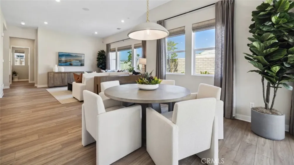 24553 Camino Canoa Valencia, CA 91354