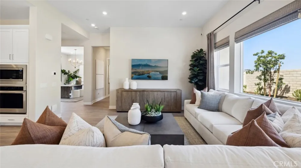 24553 Camino Canoa Valencia, CA 91354