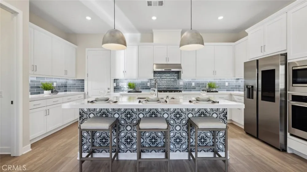 24553 Camino Canoa Valencia, CA 91354
