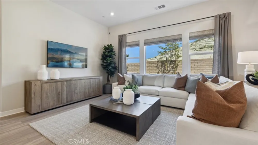 24553 Camino Canoa Valencia, CA 91354