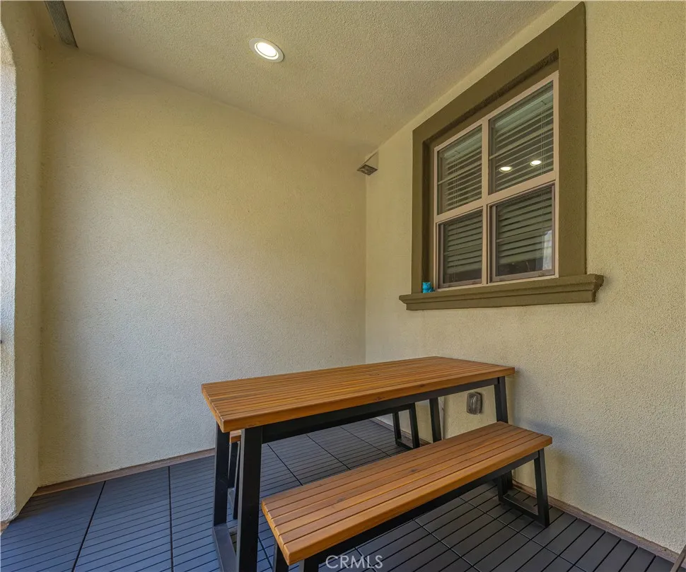 11905 Nixon Whittier, CA 90601
