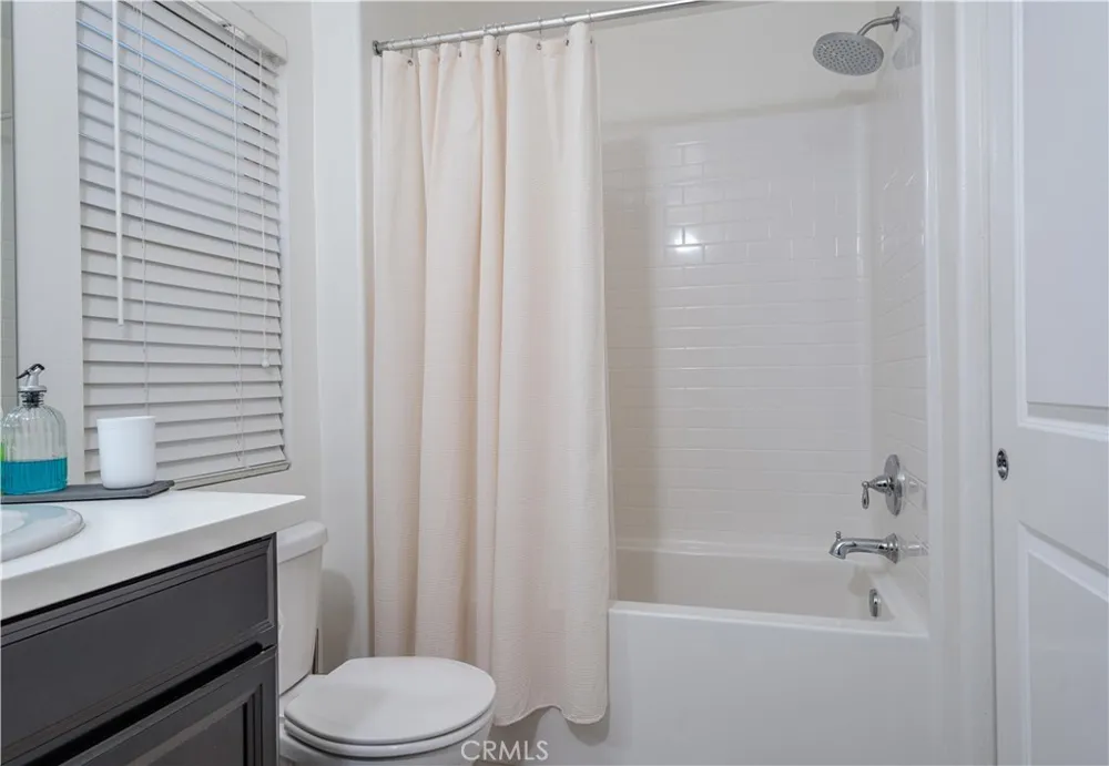 11905 Nixon Whittier, CA 90601