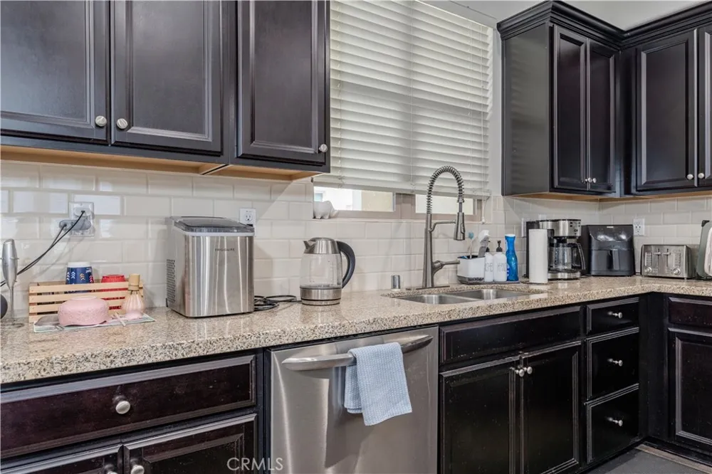 11905 Nixon Whittier, CA 90601