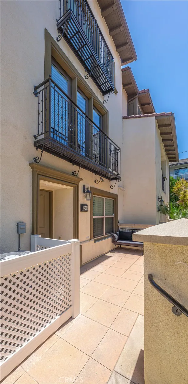 11905 Nixon Whittier, CA 90601