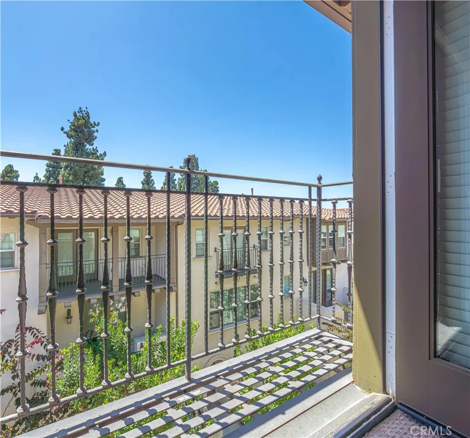 11905 Nixon Whittier, CA 90601