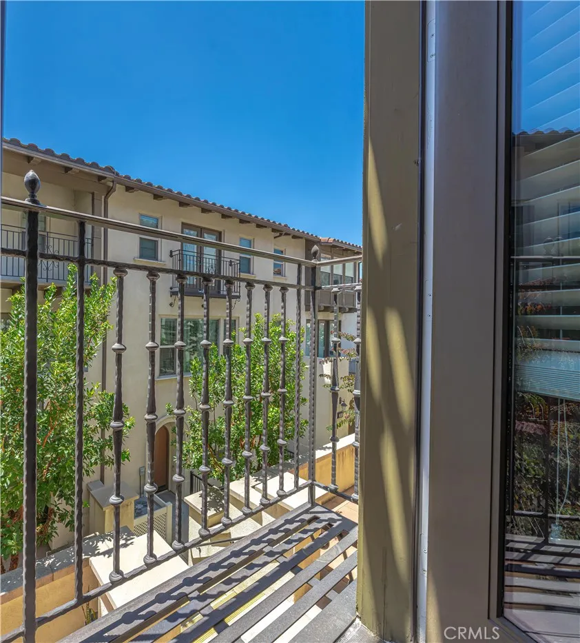 11905 Nixon Whittier, CA 90601