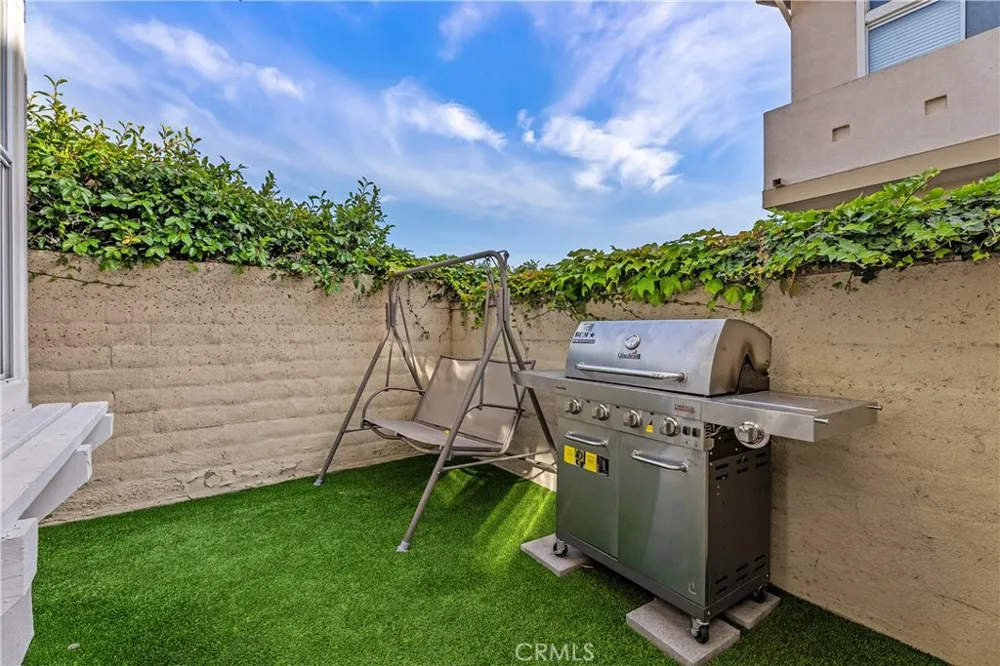 2936 Claremore Lane Los Alamitos, CA 90720