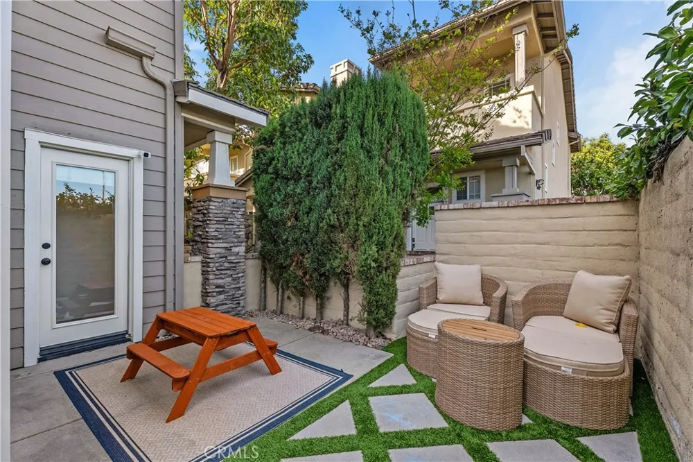2936 Claremore Lane Los Alamitos, CA 90720