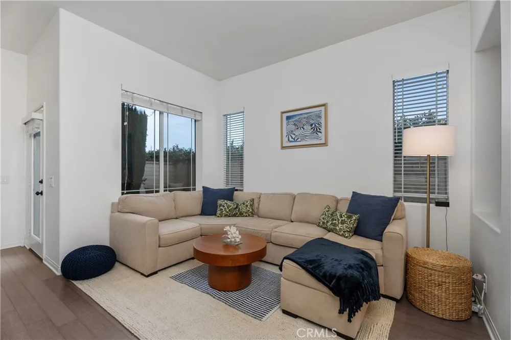 2936 Claremore Lane Los Alamitos, CA 90720
