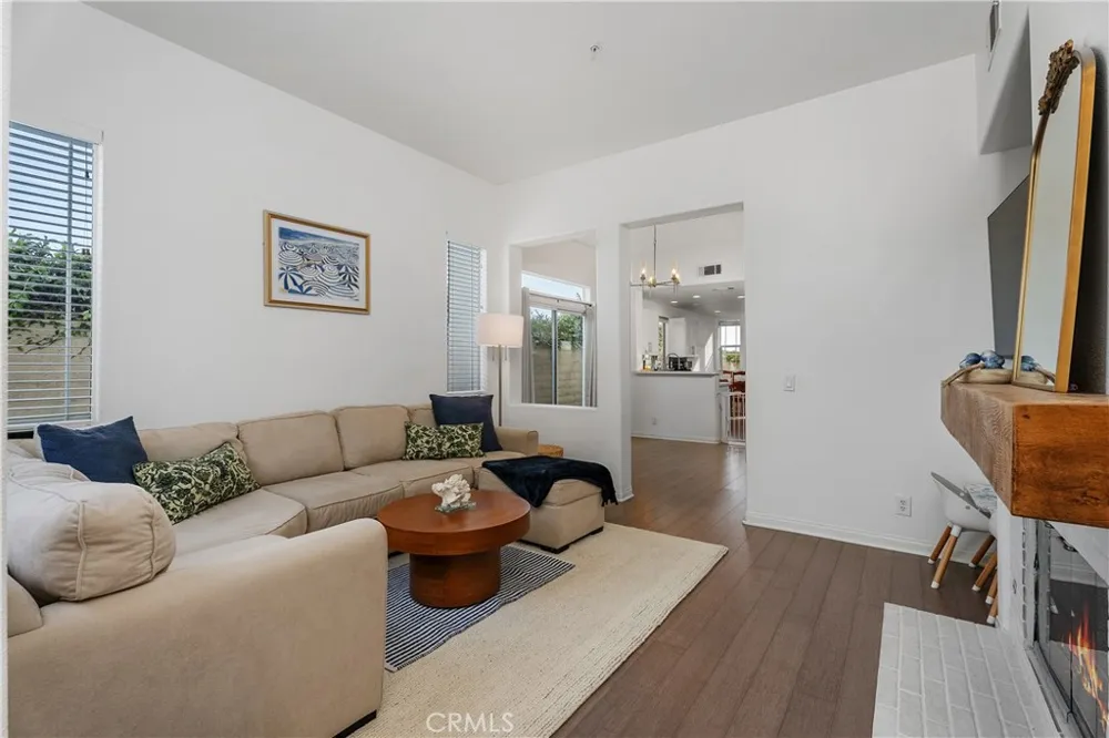 2936 Claremore Lane Los Alamitos, CA 90720