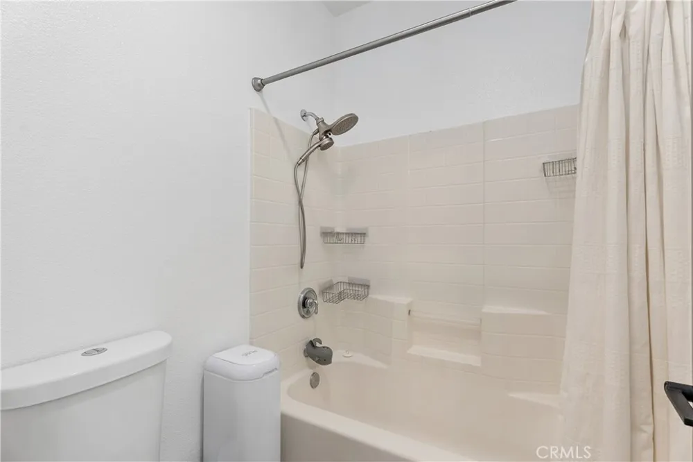 2936 Claremore Lane Los Alamitos, CA 90720
