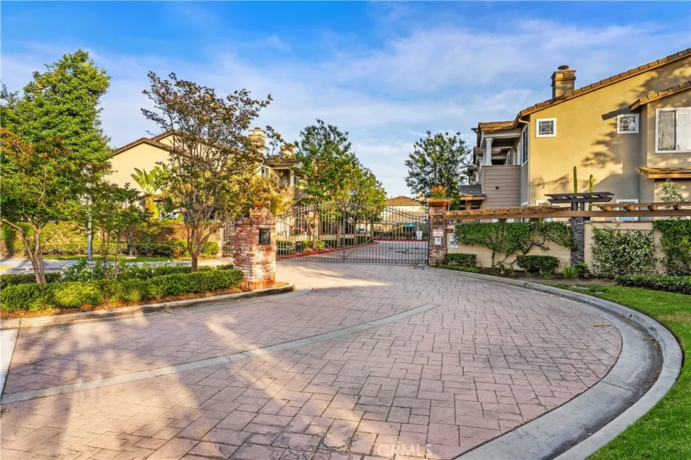 2936 Claremore Lane Los Alamitos, CA 90720