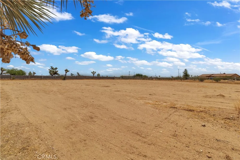 13473 Rochester Phelan, CA 92371