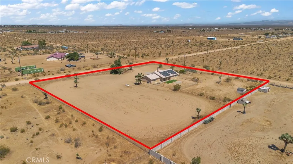13473 Rochester Phelan, CA 92371
