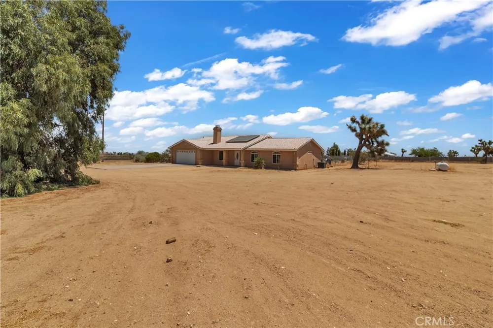 13473 Rochester Phelan, CA 92371