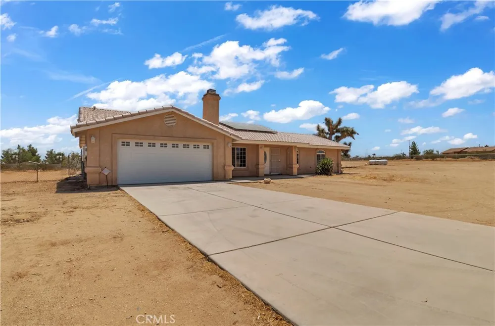 13473 Rochester Phelan, CA 92371