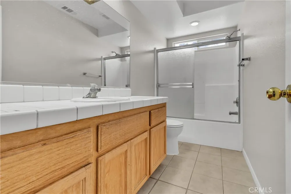 13473 Rochester Phelan, CA 92371