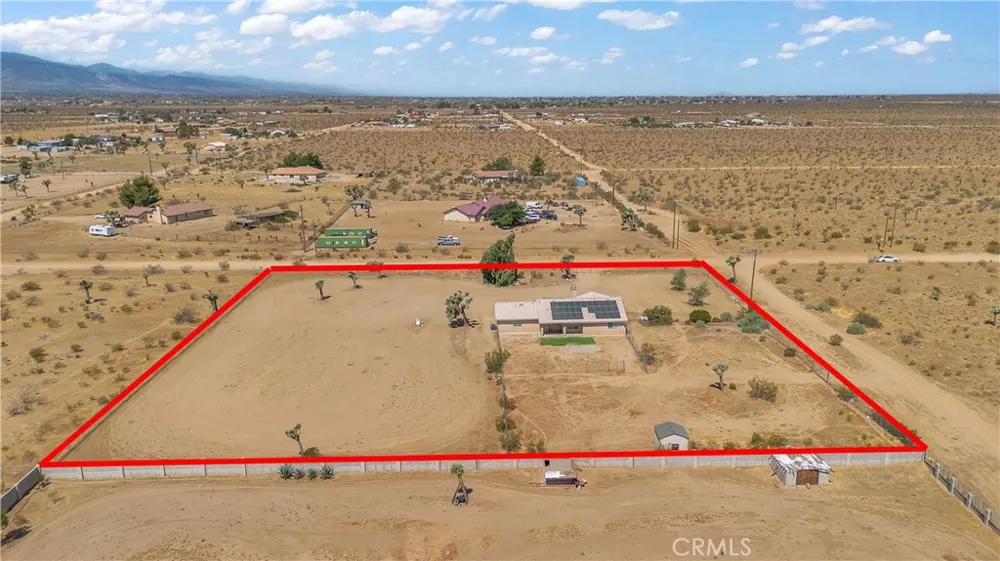 13473 Rochester Phelan, CA 92371