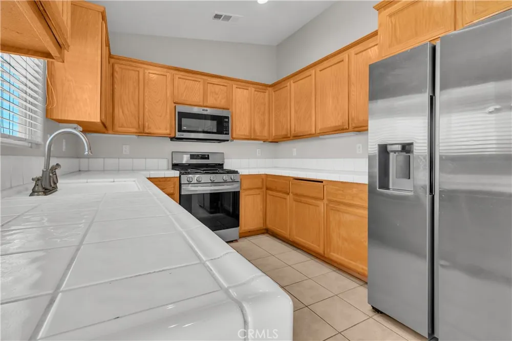 13473 Rochester Phelan, CA 92371
