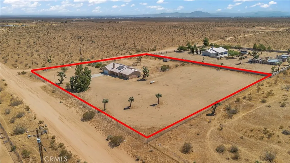 13473 Rochester Phelan, CA 92371