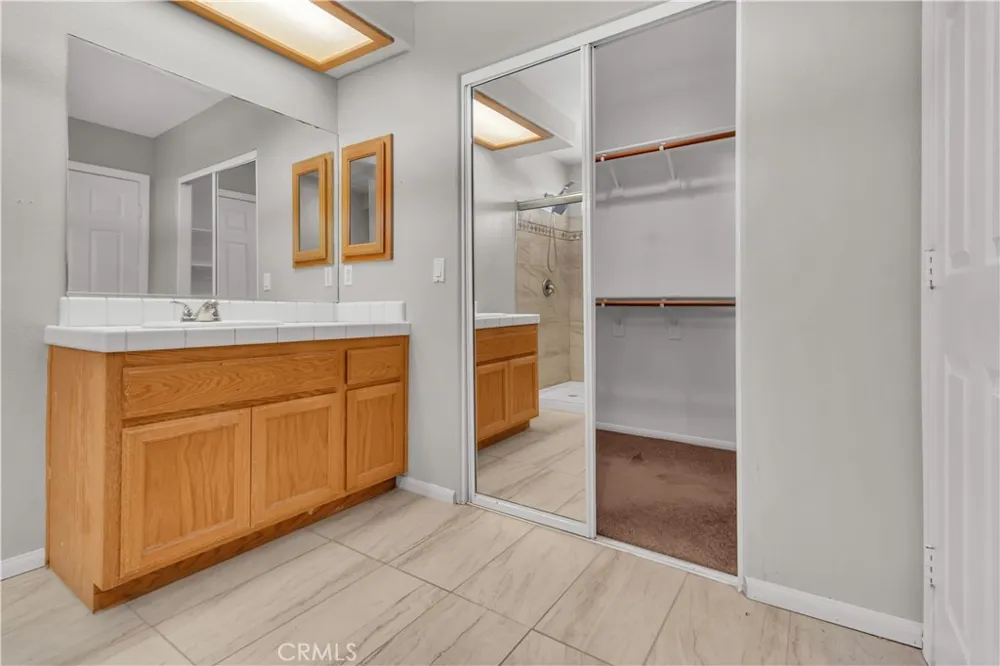13473 Rochester Phelan, CA 92371