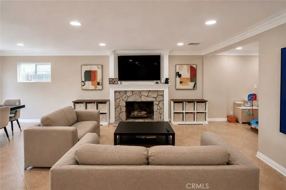 14522 Emerywood Road Tustin, CA 92780