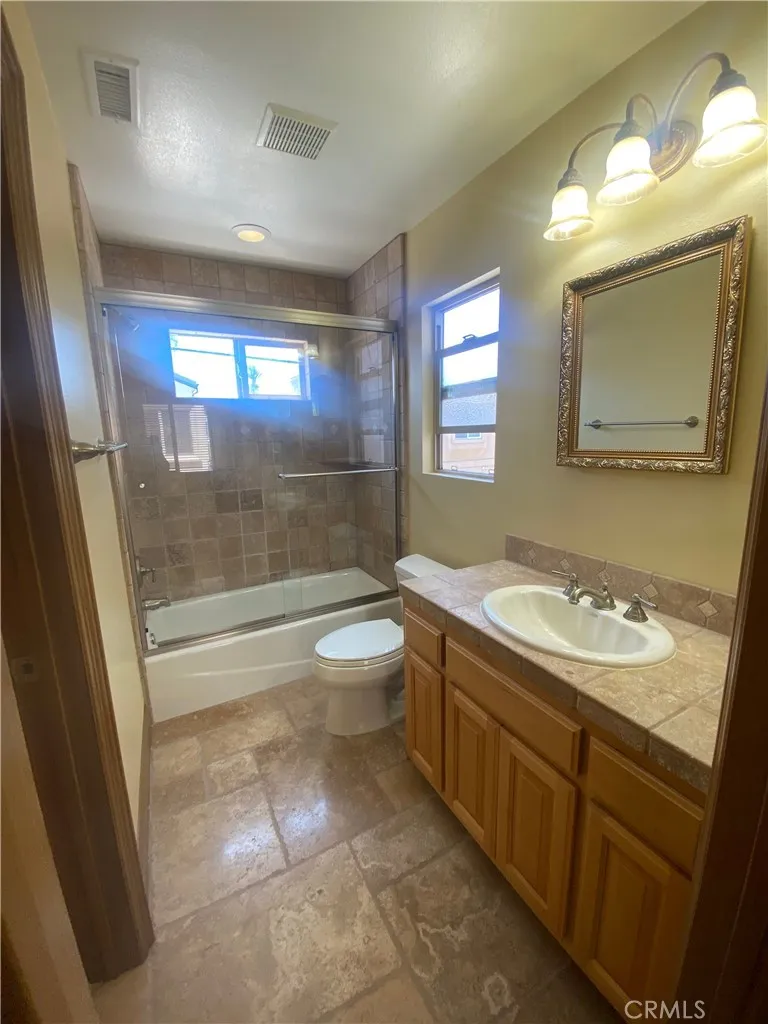 318 9th Street Huntington Beach, CA 92648
