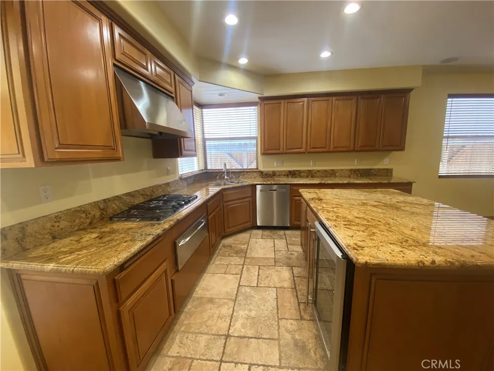 318 9th Street Huntington Beach, CA 92648
