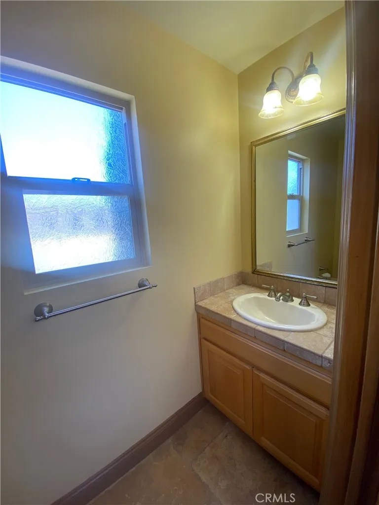 318 9th Street Huntington Beach, CA 92648