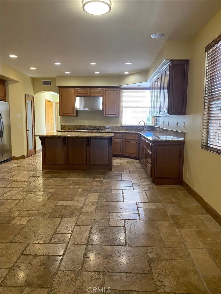 318 9th Street Huntington Beach, CA 92648