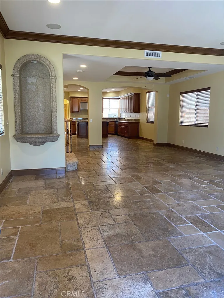 318 9th Street Huntington Beach, CA 92648