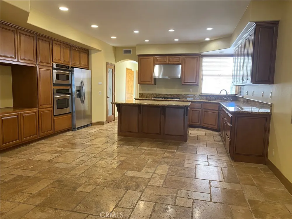 318 9th Street Huntington Beach, CA 92648