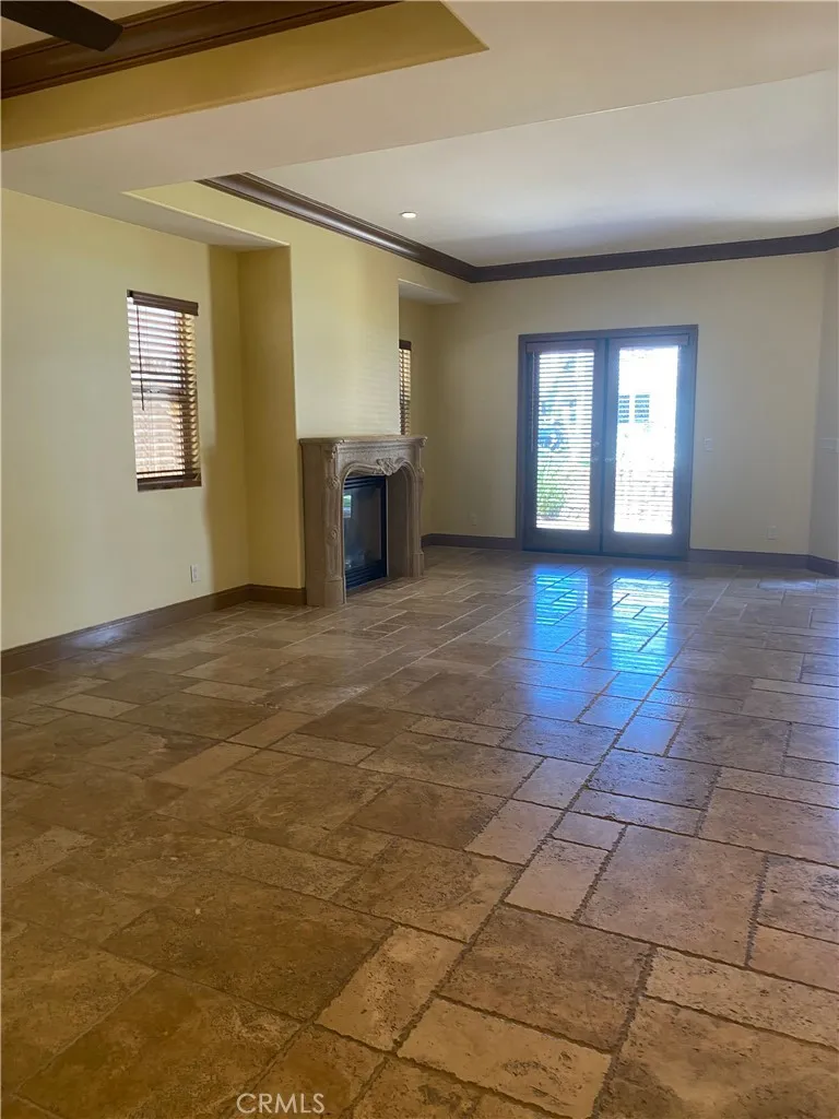 318 9th Street Huntington Beach, CA 92648