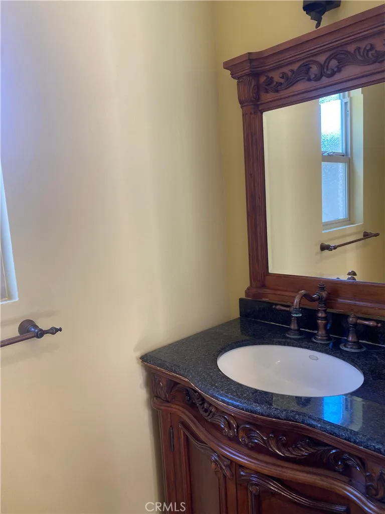 318 9th Street Huntington Beach, CA 92648